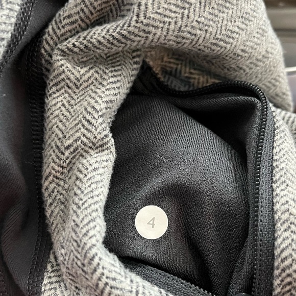 Lululemon Stride Jacket *Brushed Ghost Heathered Coal Herringbone / Coal - Picture 11 of 11